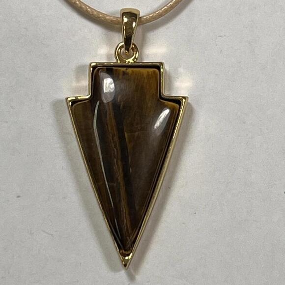 Handcrafted Tiger's Eye Arrowhead Pendant in Gold Setting Necklace Gemstones - Picture 1 of 3